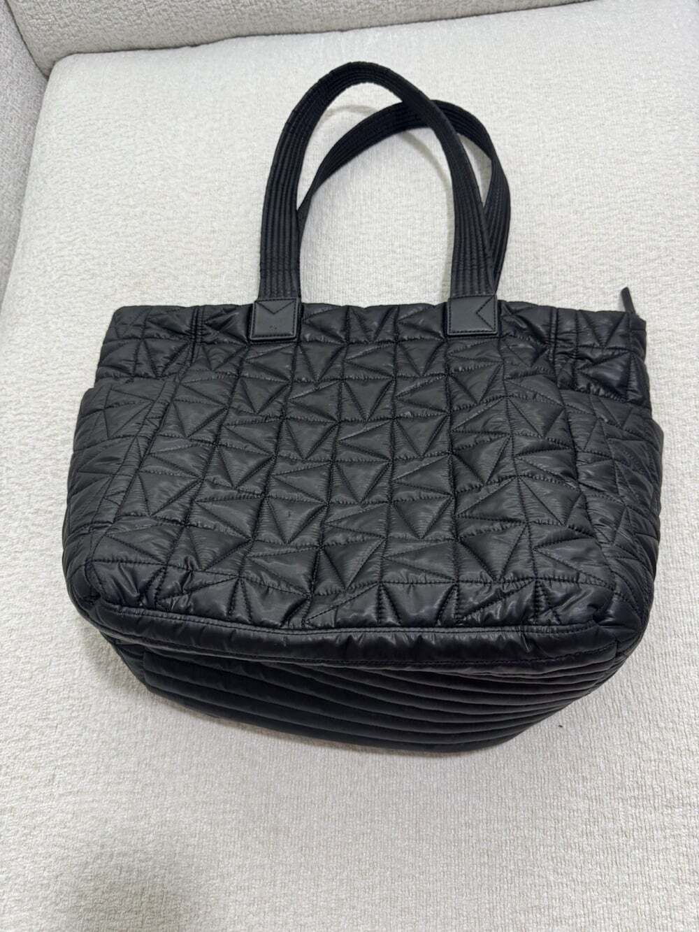 Michael Kors Black Tote Bag Zip Top Silver HW Lined Inner Pockets Double Handles - Picture 2 of 10